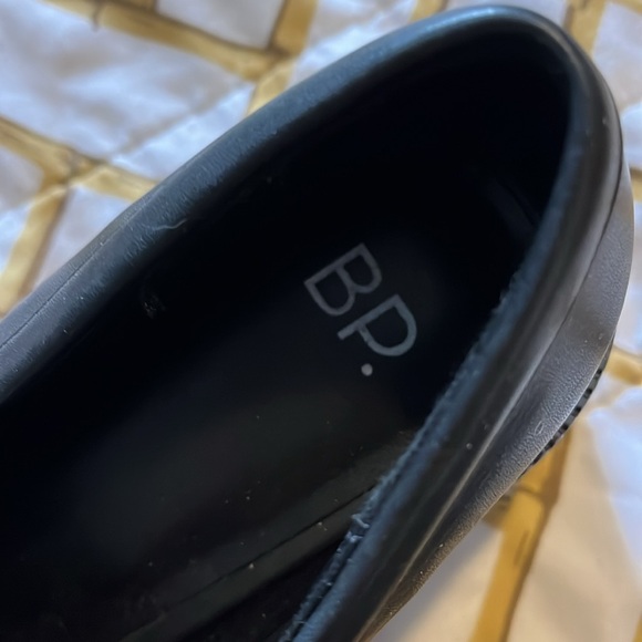 Brass Plum by Nordstrom’s penny loafers with a little heel size 10 - Picture 3 of 4